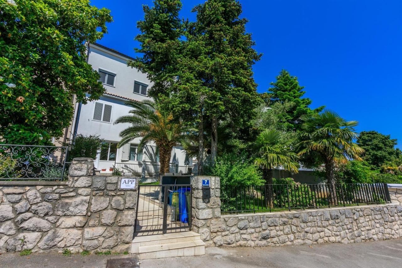 Apartment Andry 2 Crikvenica Exterior photo